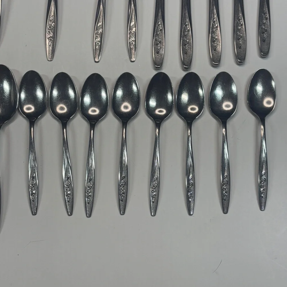 Superior Stainless Steel USA Radiant Rose Dinner Fork Tea Table Spoons Lot 22 Pc